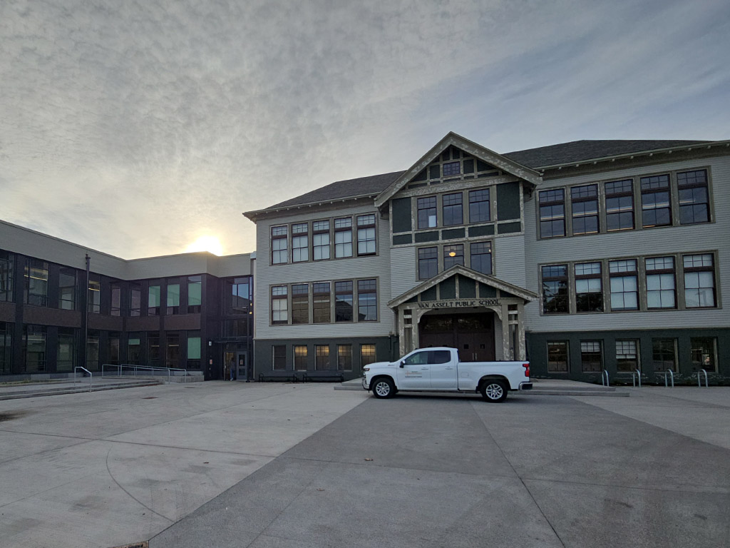 Description of the image